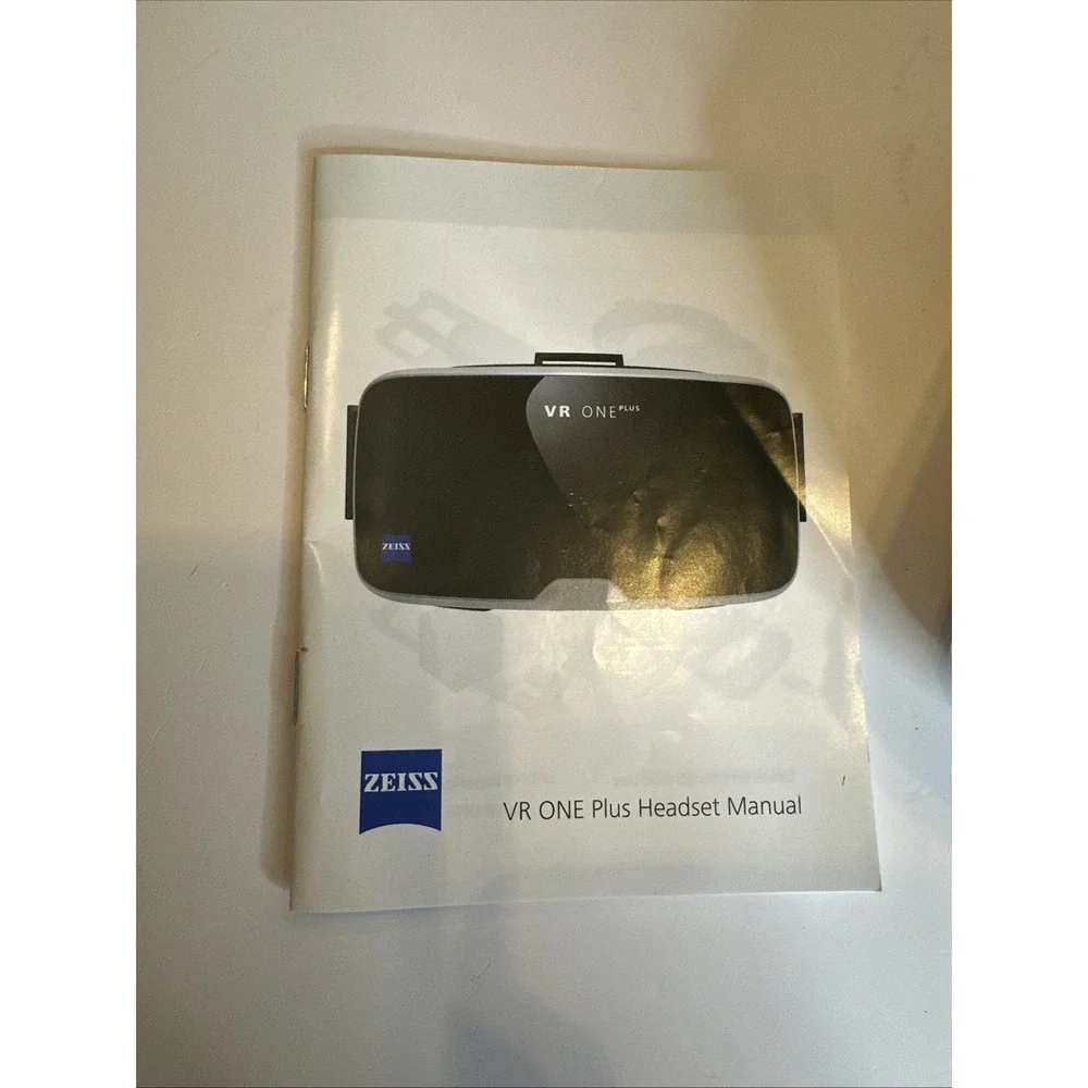 ZEISS VR One Plus Virtual Reality‎ Smartphone Headset
